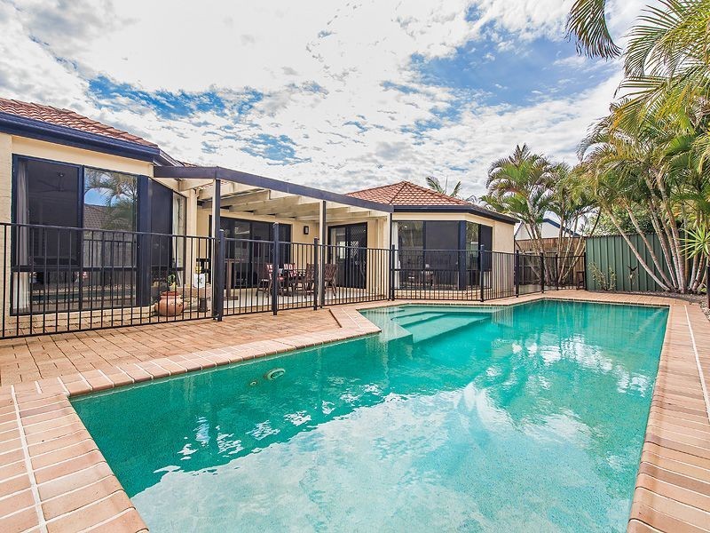 15 Fantail Place, Twin Waters QLD 4564