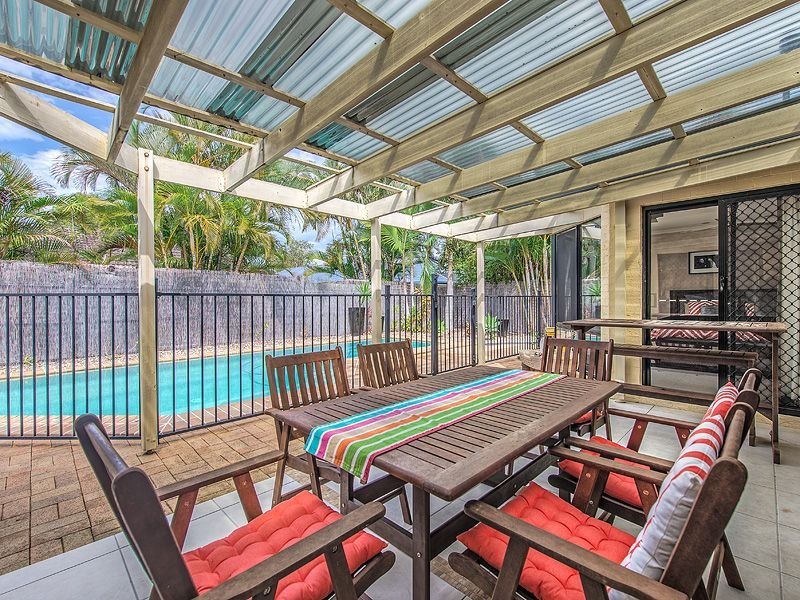 15 Fantail Place, Twin Waters QLD 4564