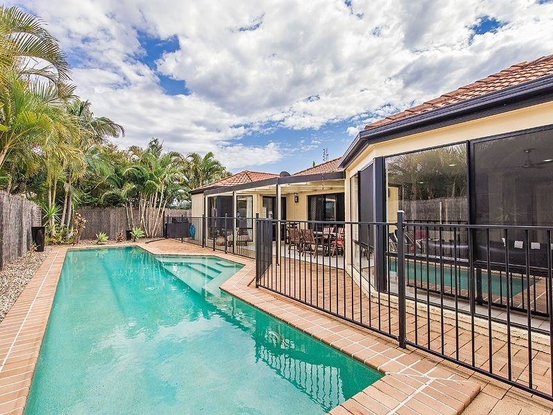 15 Fantail Place, Twin Waters QLD 4564