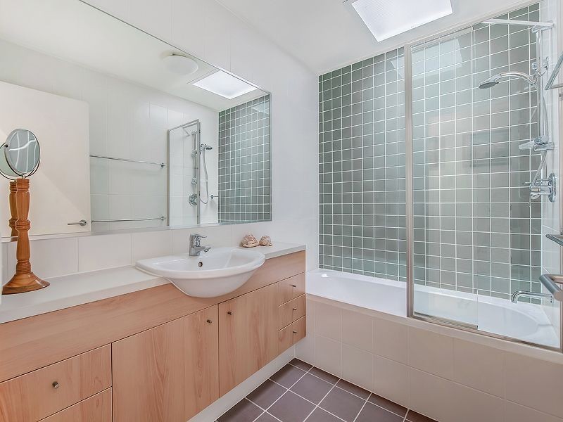 135/80 North Shore Road, Twin Waters QLD 4564