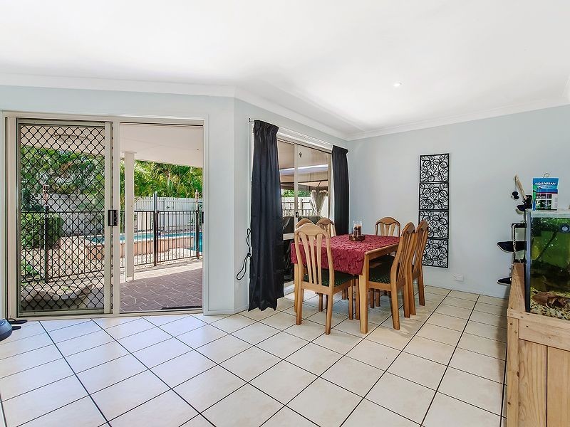 5 Spinifex Place, Twin Waters QLD 4564