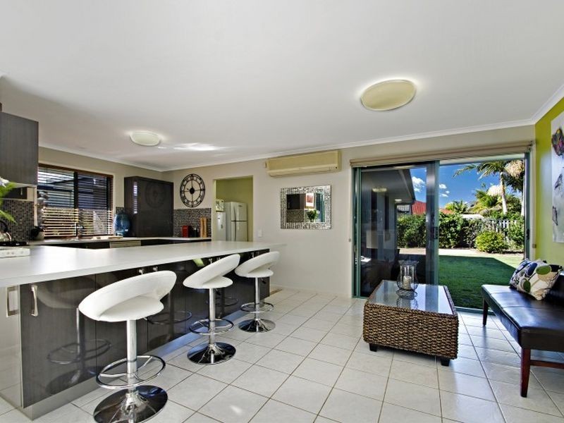 21 Twin Waters Drive, Twin Waters QLD 4564