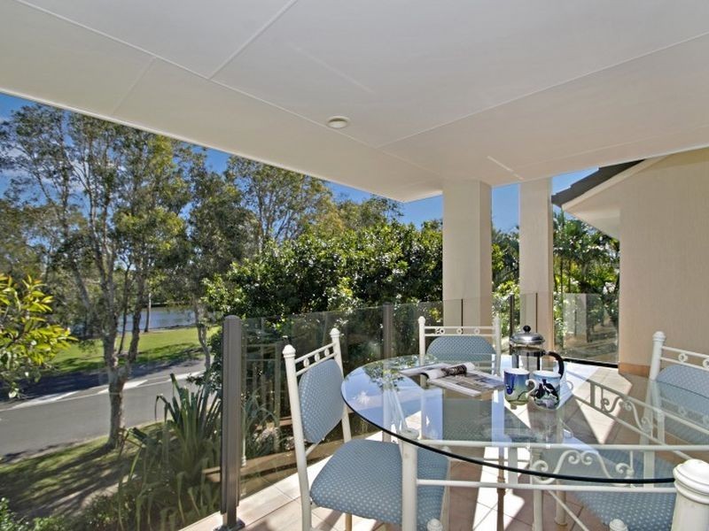 21 Twin Waters Drive, Twin Waters QLD 4564