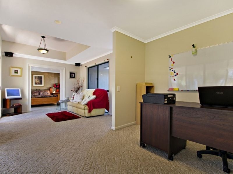 21 Twin Waters Drive, Twin Waters QLD 4564