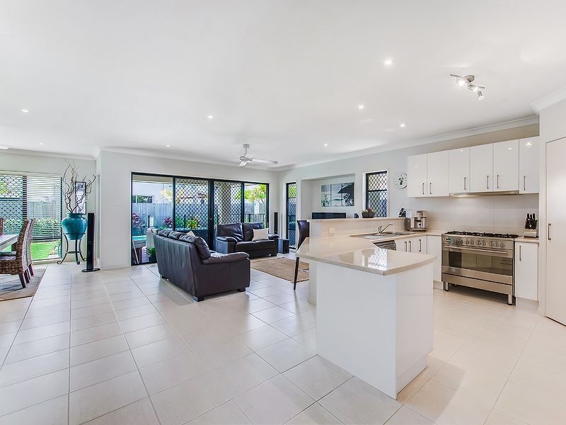 33 Anchorage Circuit, Twin Waters QLD 4564