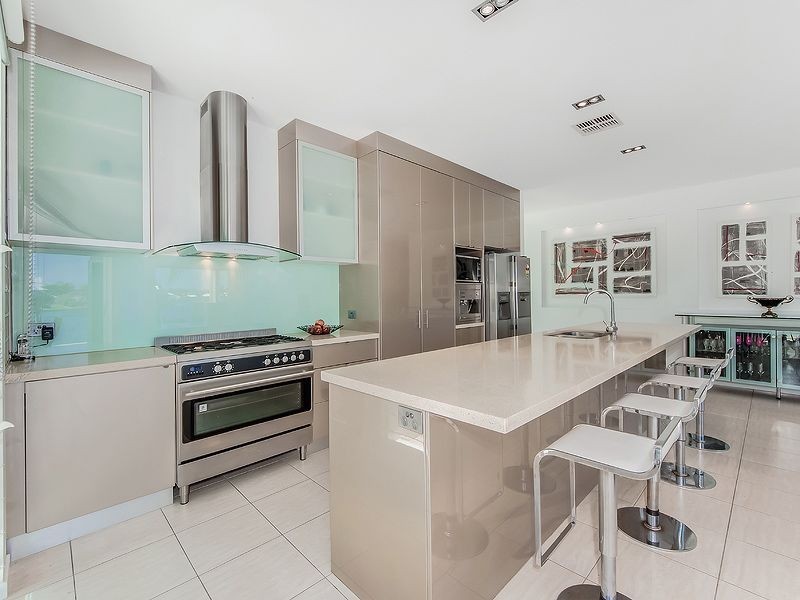 8 Waterfront Court, Twin Waters QLD 4564