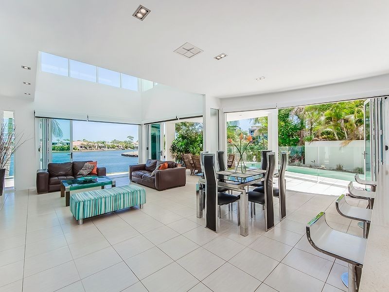 8 Waterfront Court, Twin Waters QLD 4564