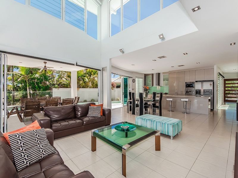8 Waterfront Court, Twin Waters QLD 4564