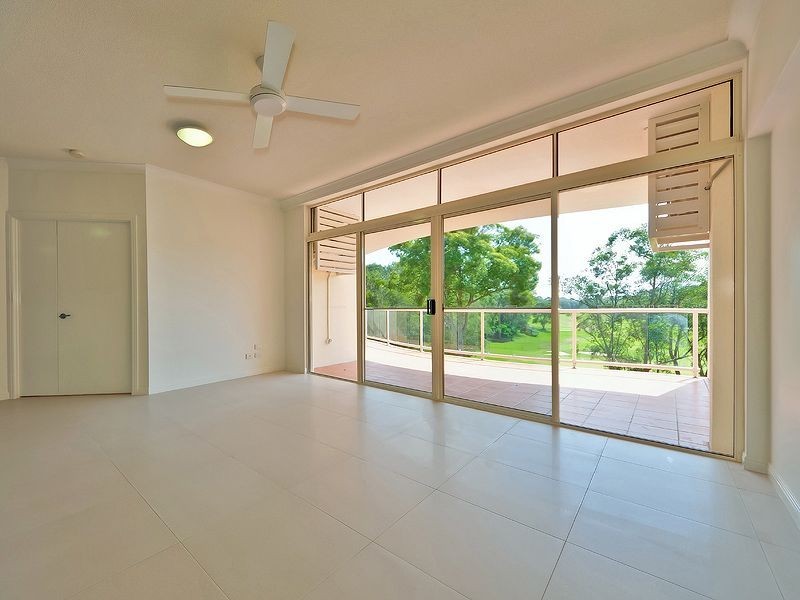 19/179 Ocean Drive, Twin Waters QLD 4564