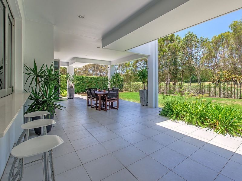 17 Hetherington Drive, Twin Waters QLD 4564