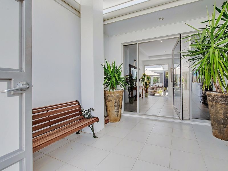 17 Hetherington Drive, Twin Waters QLD 4564