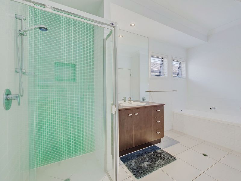 17 Hetherington Drive, Twin Waters QLD 4564