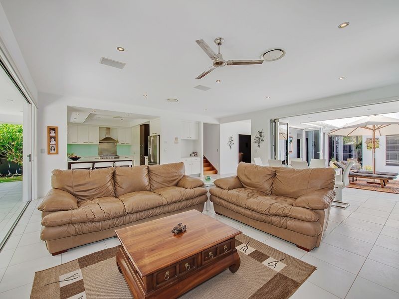 17 Hetherington Drive, Twin Waters QLD 4564