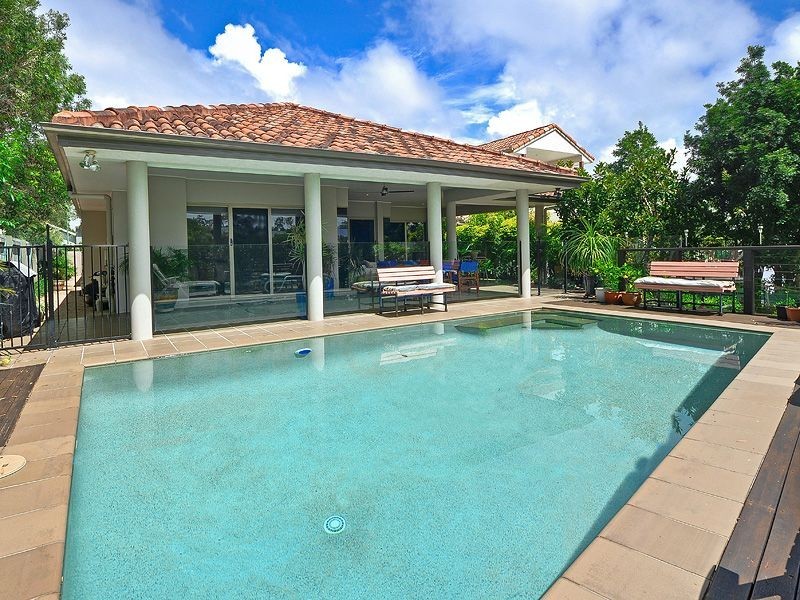 33 Seahorse Drive, Twin Waters QLD 4564