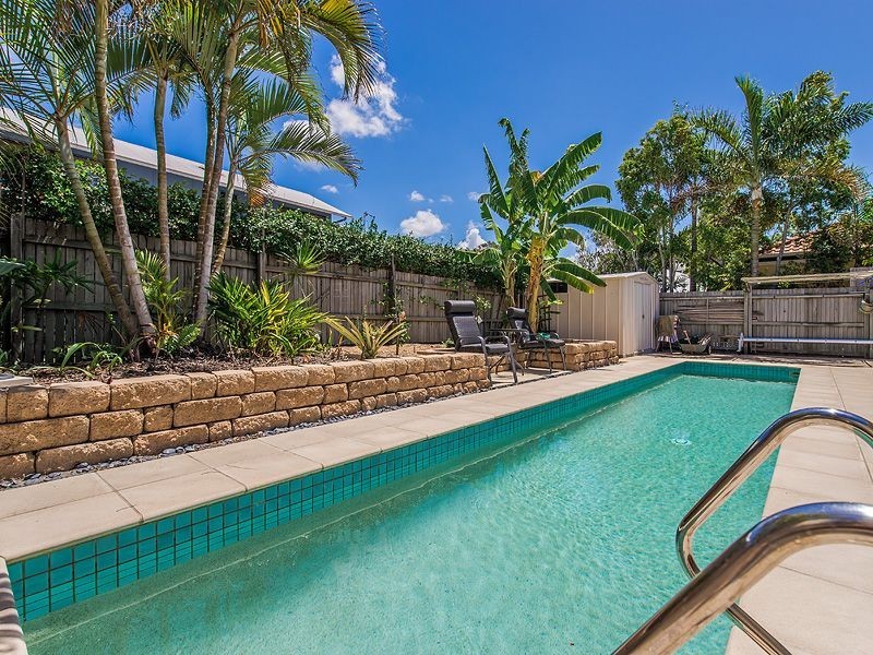 6 Watergum Place, Twin Waters QLD 4564