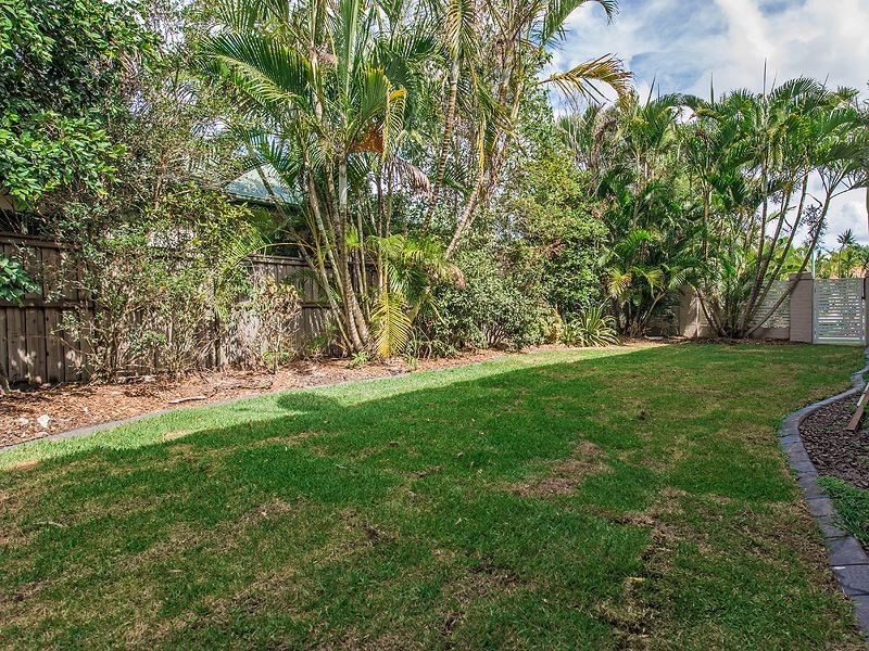 1 Waterlilly Place, Twin Waters QLD 4564