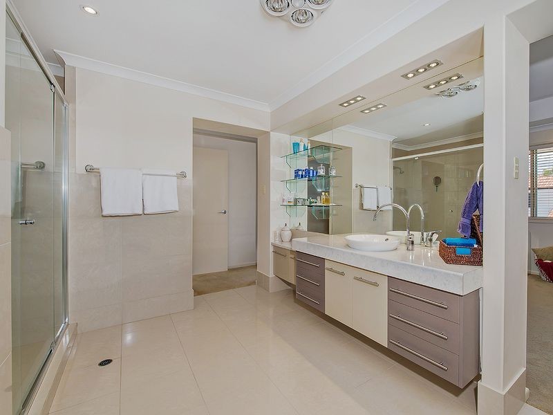 3 Pampling Place, Twin Waters QLD 4564