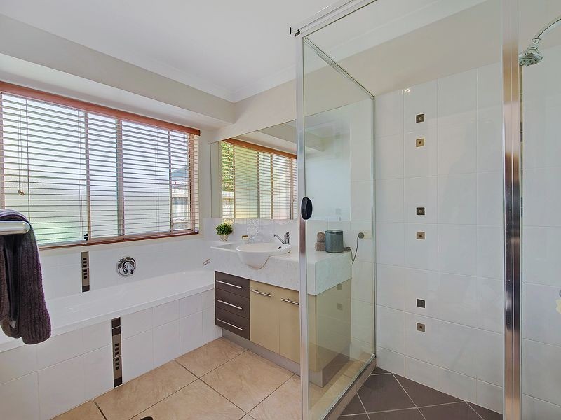 3 Pampling Place, Twin Waters QLD 4564