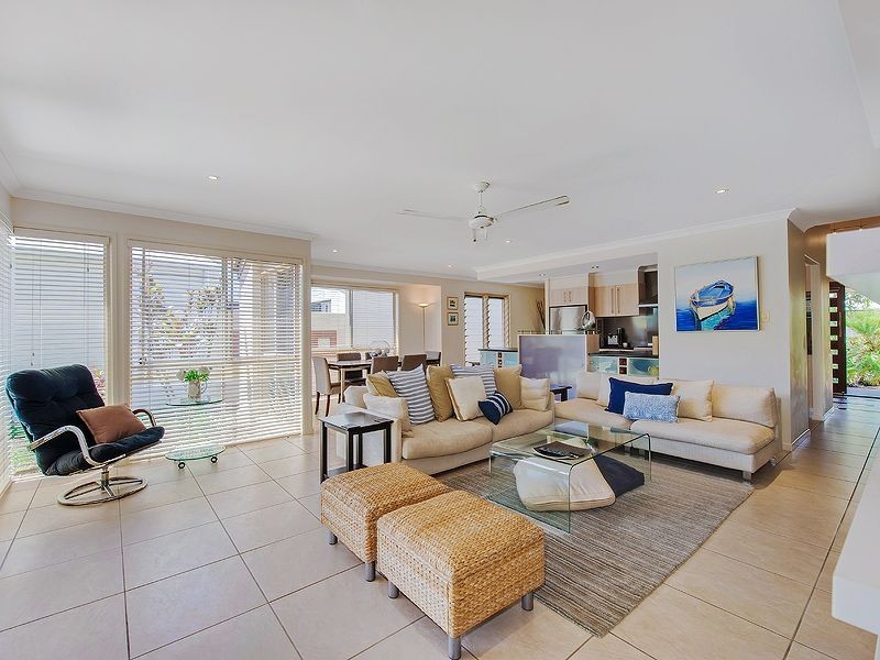 3 Pampling Place, Twin Waters QLD 4564