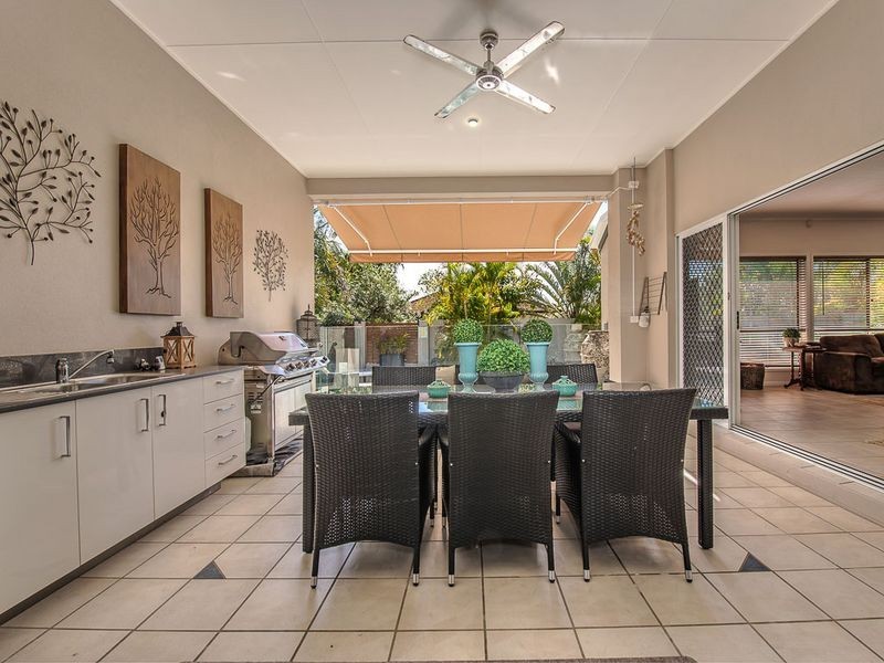 50 Prestwick Drive, Twin Waters QLD 4564