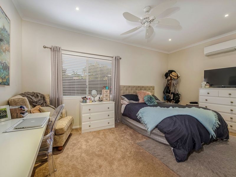 50 Prestwick Drive, Twin Waters QLD 4564
