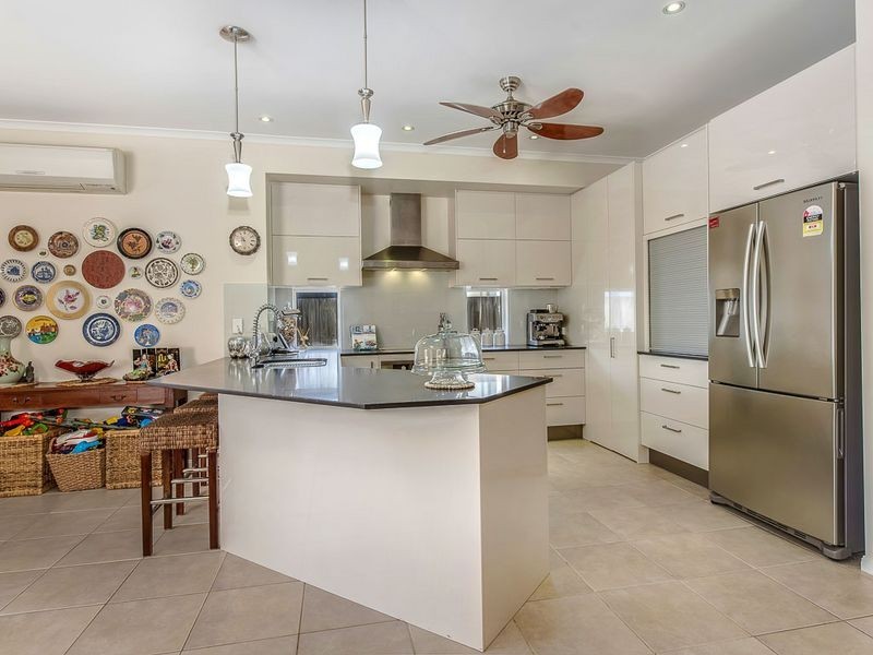 50 Prestwick Drive, Twin Waters QLD 4564