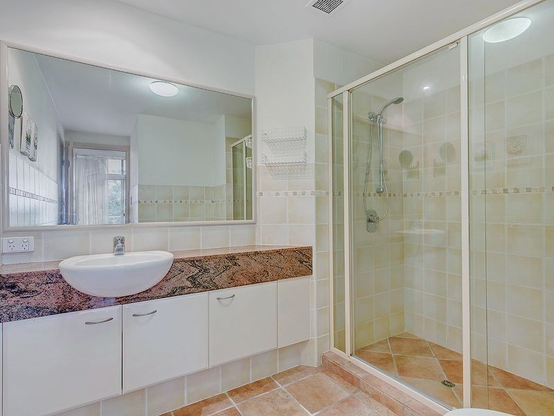 17/179 Ocean Drive, Twin Waters QLD 4564