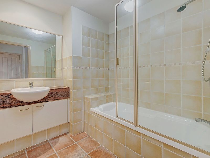 17/179 Ocean Drive, Twin Waters QLD 4564