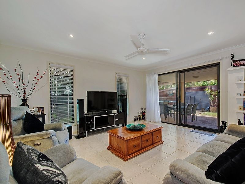 12 Wattlebird Drive, Twin Waters QLD 4564