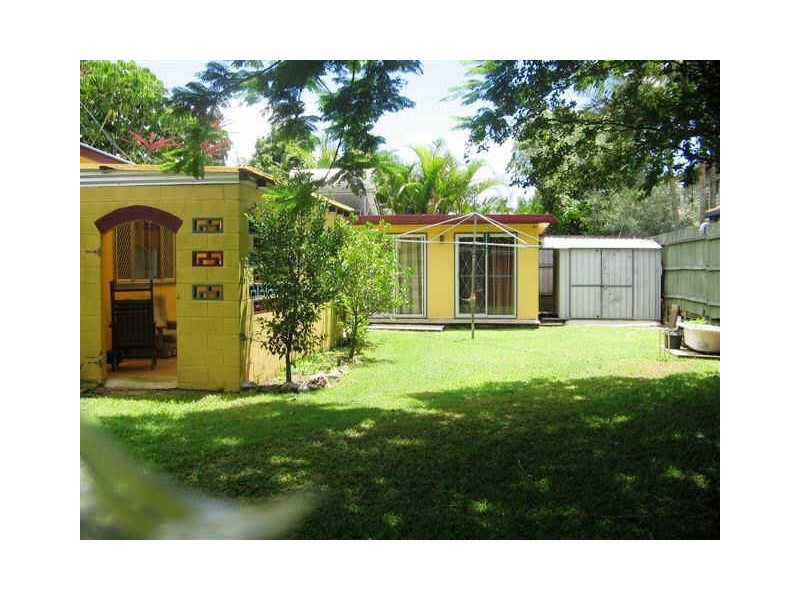 12 Namba Street, Pacific Paradise QLD 4564