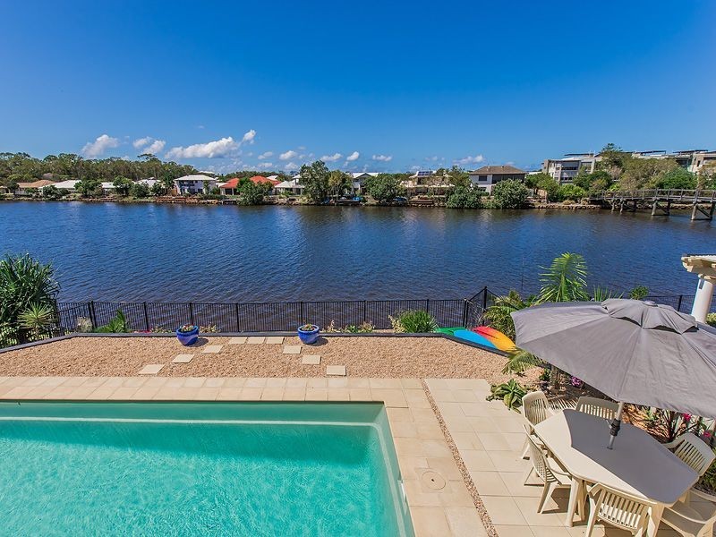 21 Tamarind Place, Twin Waters QLD 4564