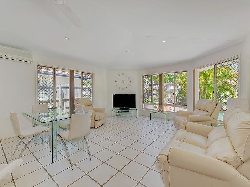 2 Tassel Place, Twin Waters QLD 4564