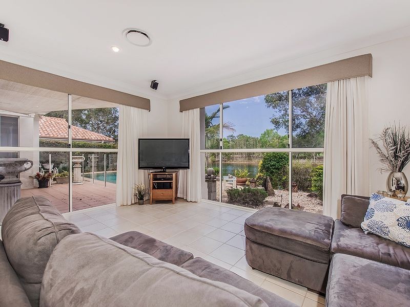 17 Glenwood Place, Twin Waters QLD 4564