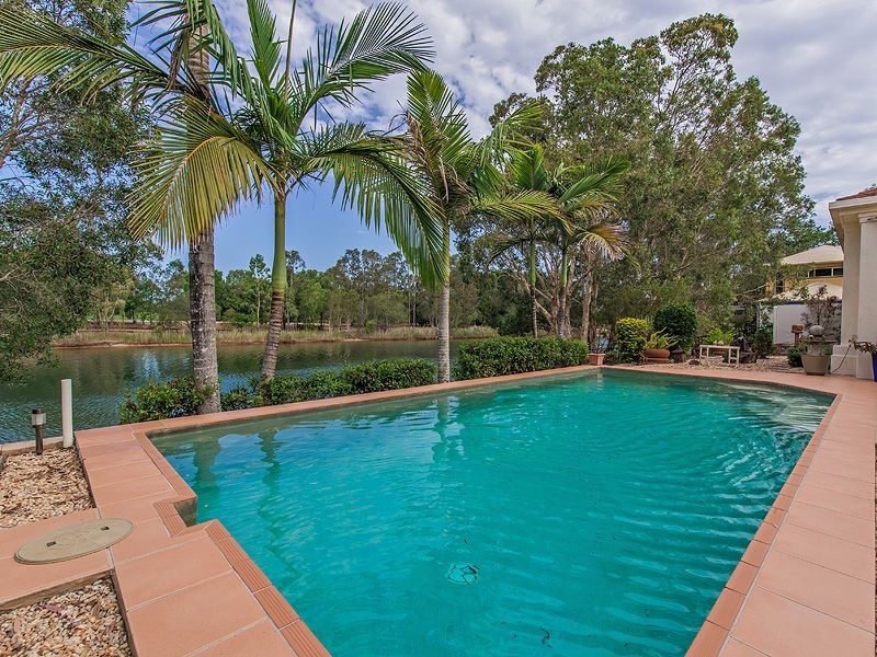 17 Glenwood Place, Twin Waters QLD 4564