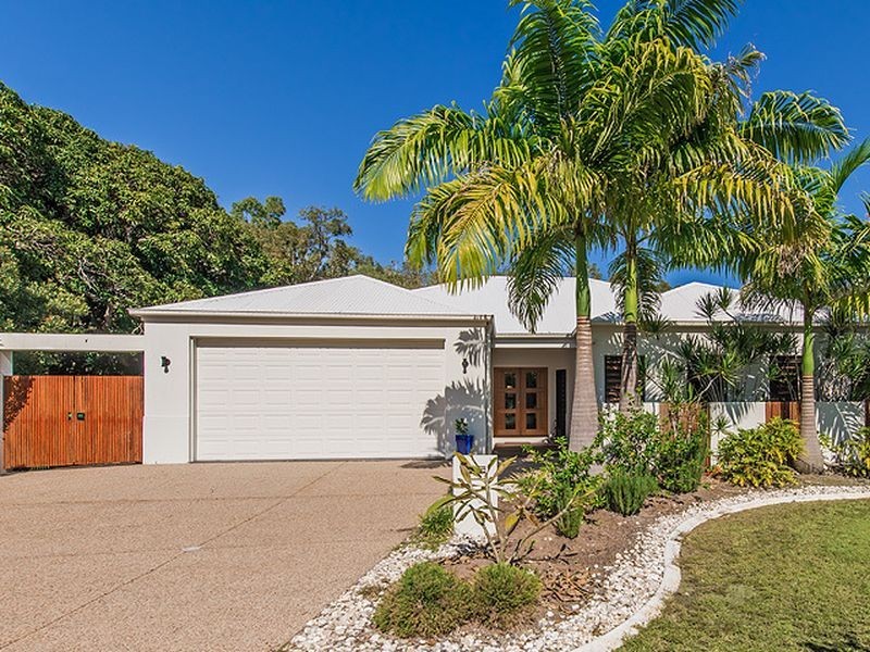 14 Peatling Lane, Twin Waters QLD 4564