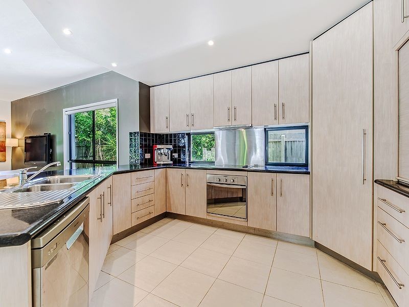 14 Peatling Lane, Twin Waters QLD 4564