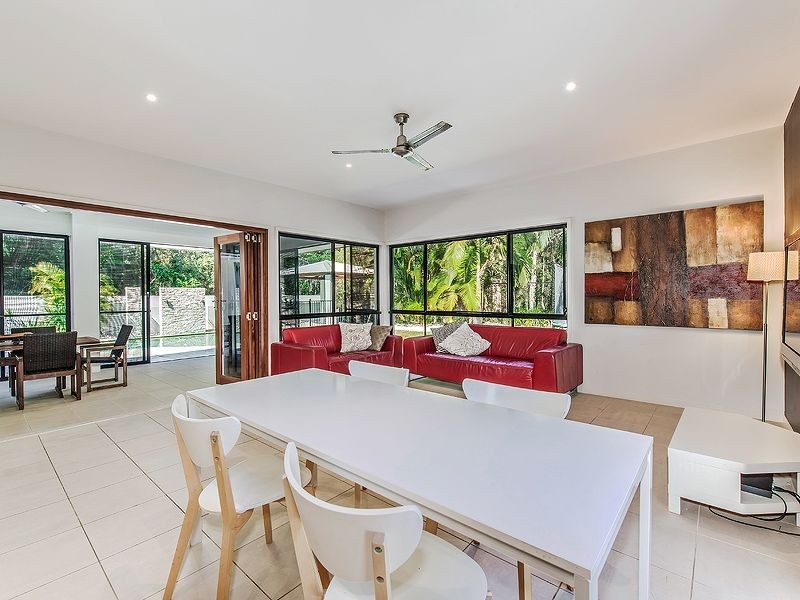 14 Peatling Lane, Twin Waters QLD 4564