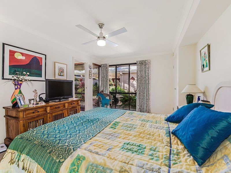 2 Lytham Court, Twin Waters QLD 4564