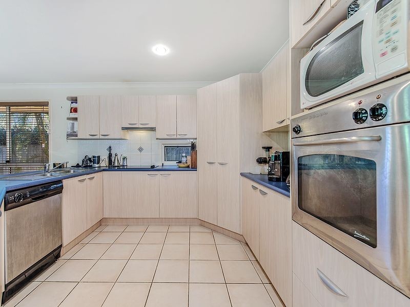 17 Fantail Place, Twin Waters QLD 4564