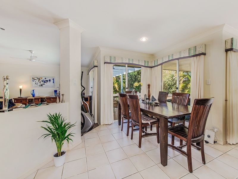 17 Fantail Place, Twin Waters QLD 4564