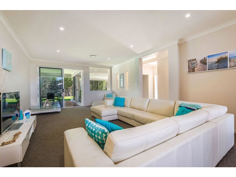 34 Anchorage Circuit, Twin Waters QLD 4564