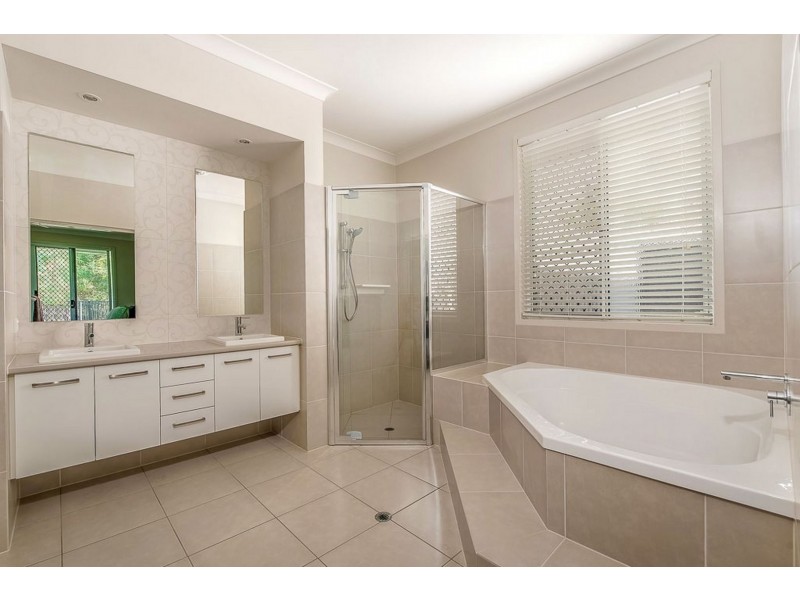 34 Anchorage Circuit, Twin Waters QLD 4564