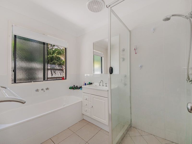 10 Starfish Way, Twin Waters QLD 4564