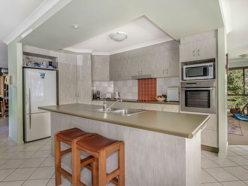 1 Senior Street, Twin Waters QLD 4564