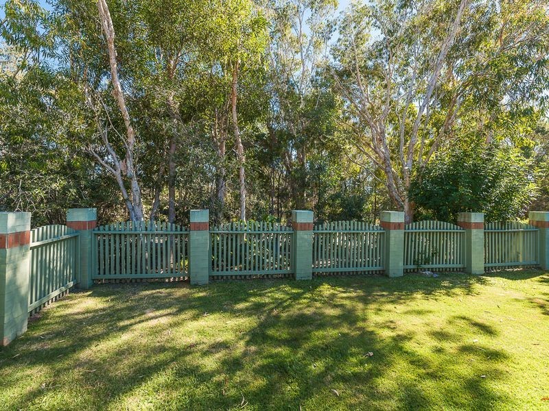 1 Senior Street, Twin Waters QLD 4564