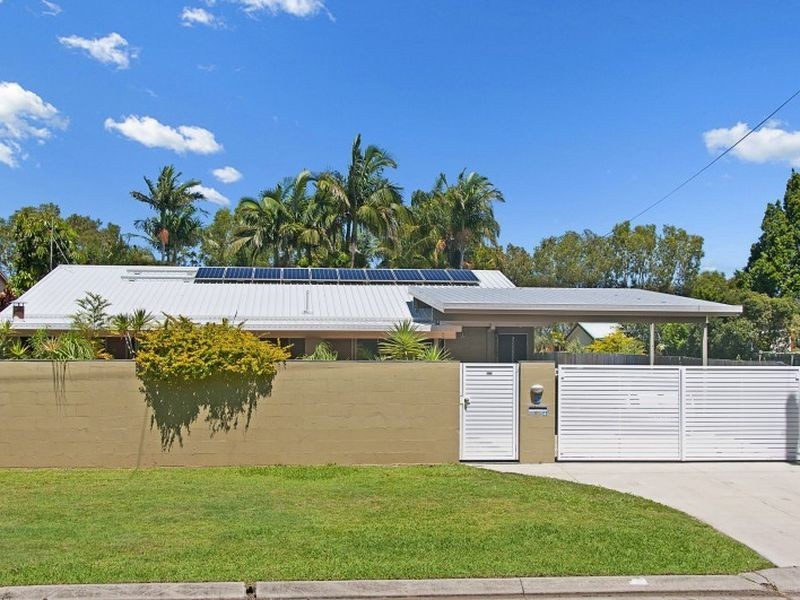 5 Gayome Street, Pacific Paradise QLD 4564