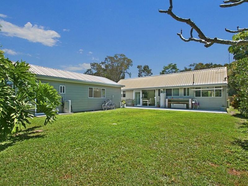 5 Gayome Street, Pacific Paradise QLD 4564