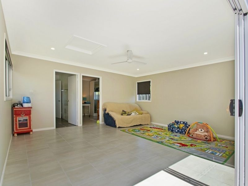 5 Gayome Street, Pacific Paradise QLD 4564