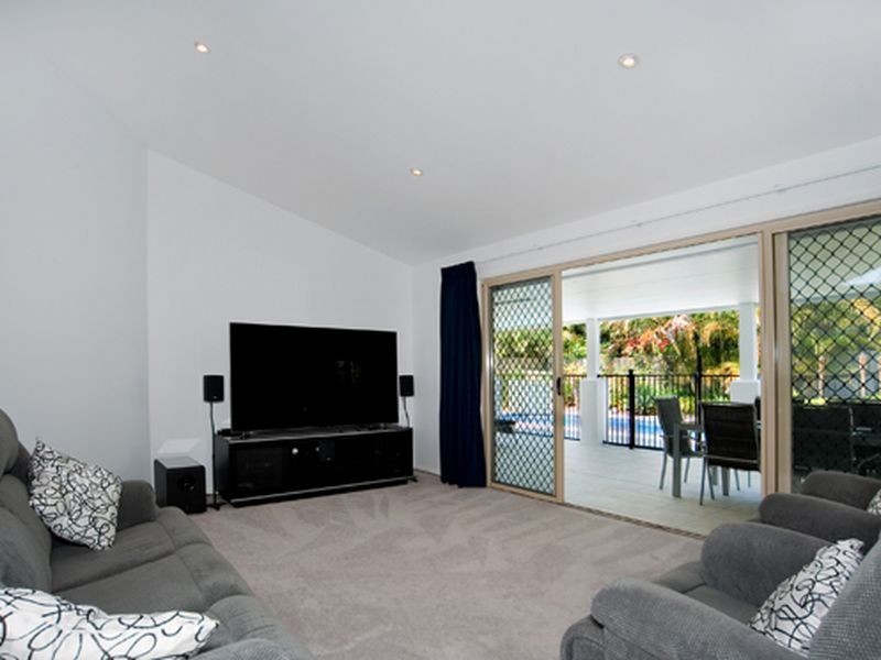 5 Friarbird Place, Twin Waters QLD 4564