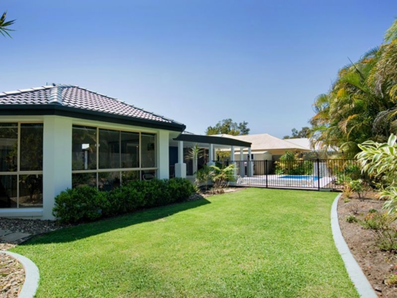 5 Friarbird Place, Twin Waters QLD 4564